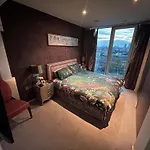 Best Penthouse In Canary Wharf
