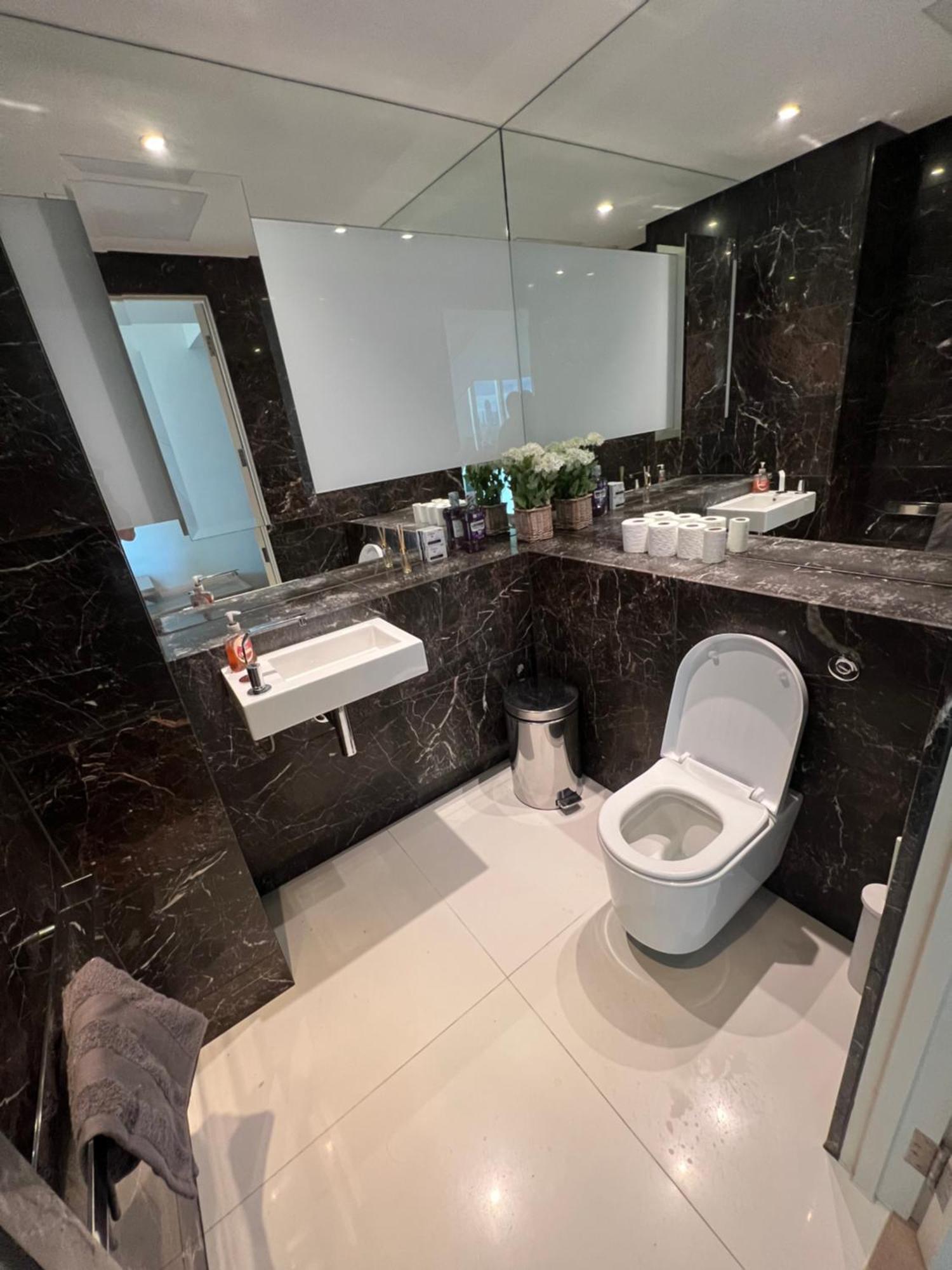 Apartment Penthouse In Canary Wharf London